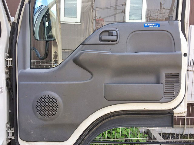 いすゞエルフ平ボディ小型（2t・3t）[写真29]