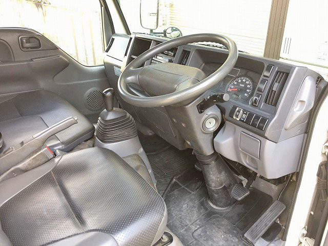 いすゞエルフ平ボディ小型（2t・3t）[写真34]