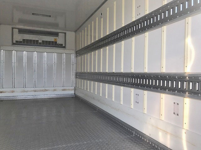 三菱ふそうキャンター冷凍車（冷蔵車）小型（2t・3t）[写真11]