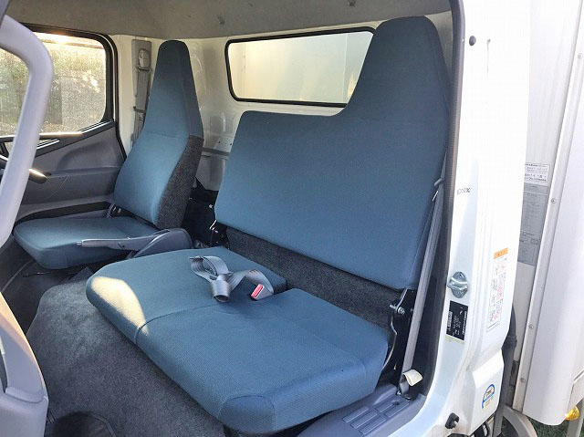 三菱ふそうキャンター冷凍車（冷蔵車）小型（2t・3t）[写真31]