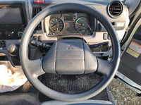 三菱ふそうキャンター冷凍車（冷蔵車）小型（2t・3t）[写真35]