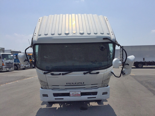 いすゞフォワードアルミウイング中型（4t）[写真10]