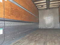 いすゞフォワードアルミウイング中型（4t）[写真13]