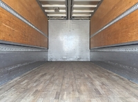 いすゞフォワードアルミウイング中型（4t）[写真15]