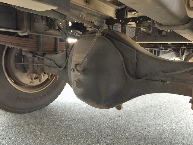 いすゞフォワードアルミウイング中型（4t）[写真22]