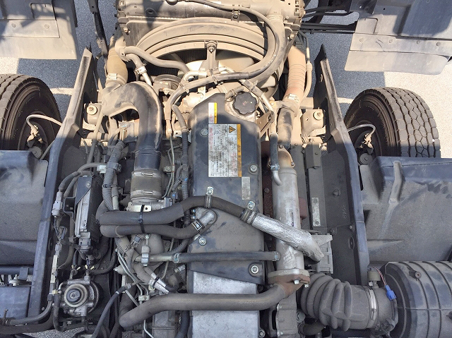 いすゞフォワードアルミウイング中型（4t）[写真24]