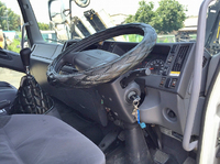 いすゞフォワードアルミウイング中型（4t）[写真34]