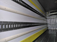 三菱ふそうキャンター冷凍車（冷蔵車）小型（2t・3t）[写真06]