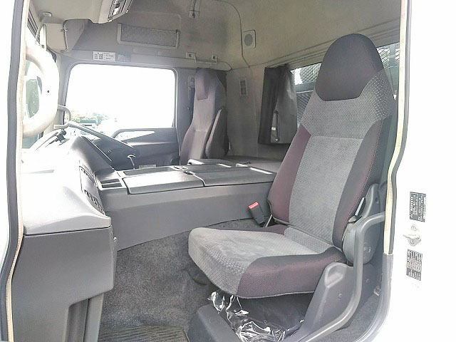 三菱ふそうスーパーグレートトレーラーヘッド（トラクターヘッド）大型（10t）[写真27]