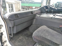 三菱ふそうスーパーグレートトレーラーヘッド（トラクターヘッド）大型（10t）[写真29]