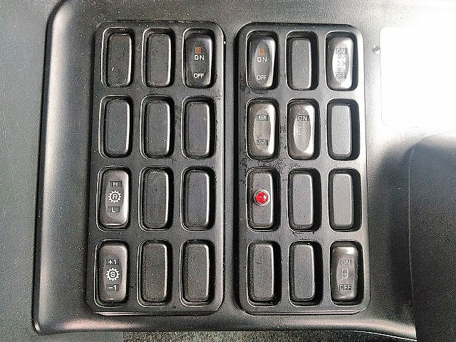 三菱ふそうスーパーグレートトレーラーヘッド（トラクターヘッド）大型（10t）[写真36]