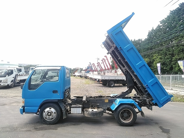 いすゞエルフ三転ダンプ小型（2t・3t）[写真06]