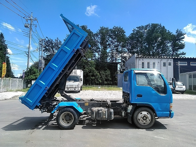 いすゞエルフ三転ダンプ小型（2t・3t）[写真08]
