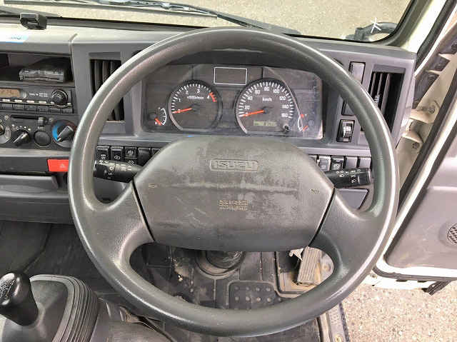 いすゞエルフ平ボディ小型（2t・3t）[写真34]