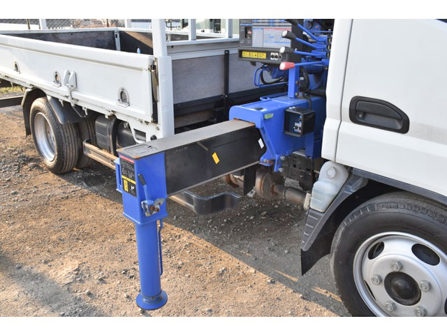 三菱ふそうキャンタークレーン4段小型（2t・3t）[写真15]