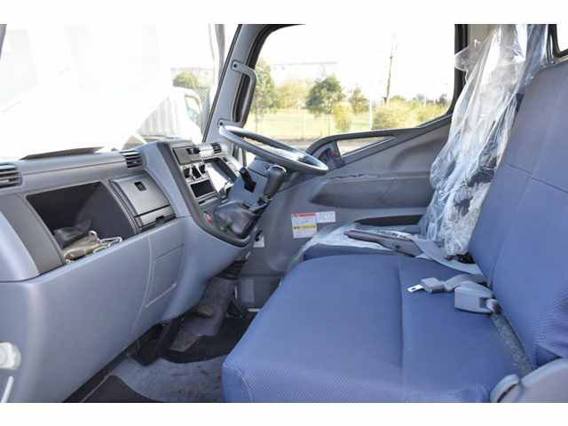 三菱ふそうキャンタークレーン4段小型（2t・3t）[写真21]