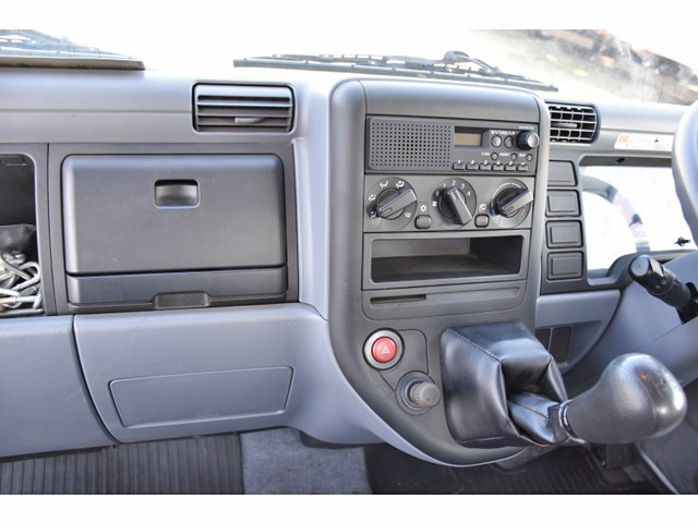 三菱ふそうキャンタークレーン4段小型（2t・3t）[写真23]