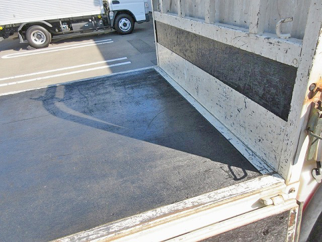 トヨタダイナ平ボディ小型（2t・3t）[写真10]