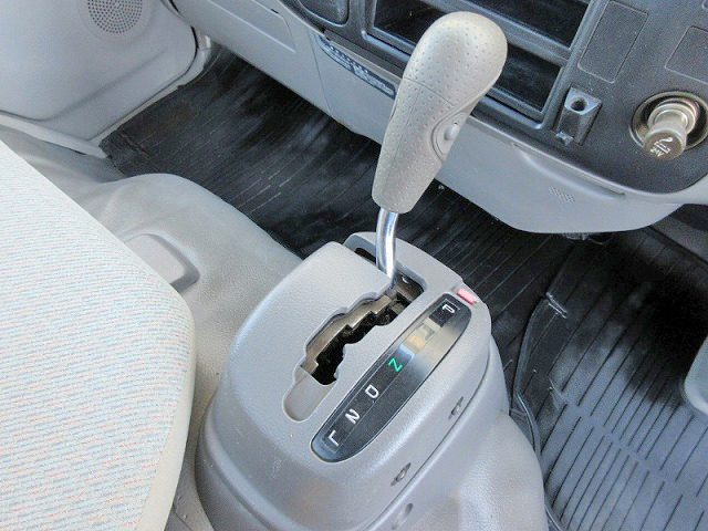 トヨタダイナ平ボディ小型（2t・3t）[写真29]