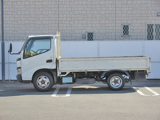 トヨタダイナ平ボディ小型（2t・3t）[写真04]