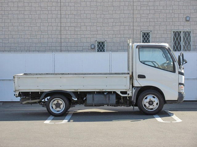 トヨタダイナ平ボディ小型（2t・3t）[写真05]