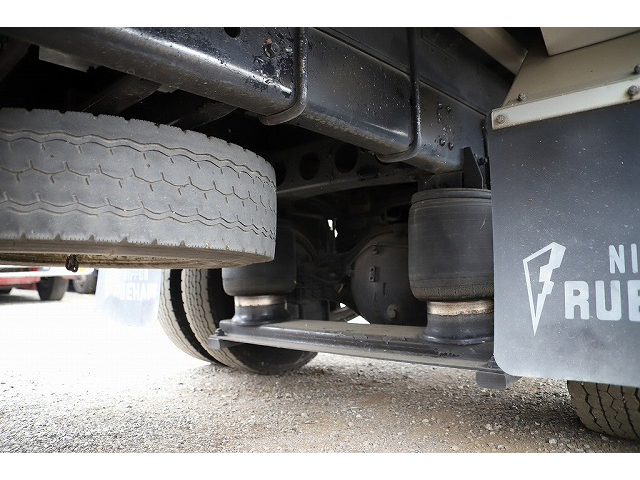 三菱ふそうファイターアルミウイング中型（4t）[写真20]