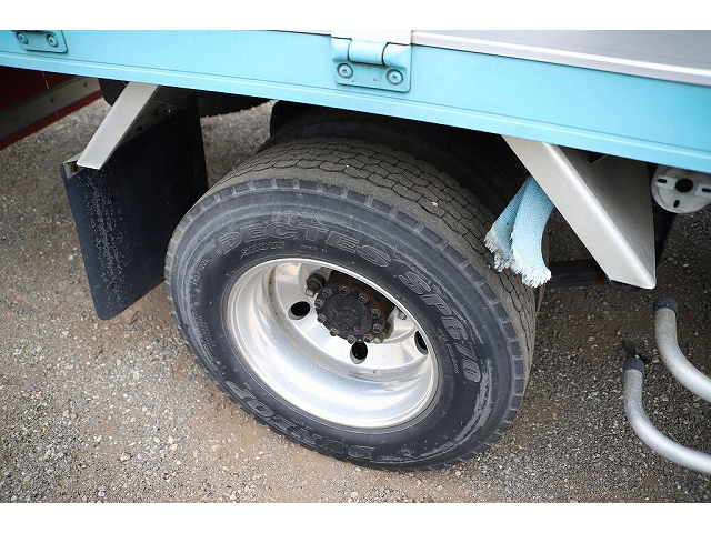 三菱ふそうファイターアルミウイング中型（4t）[写真23]