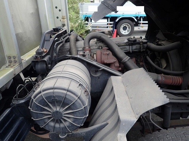 三菱ふそうファイターアルミウイング中型（4t）[写真27]