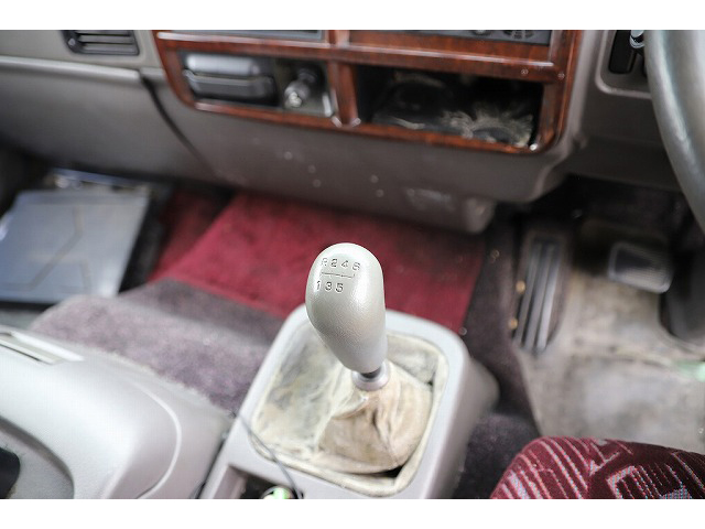 三菱ふそうファイターアルミウイング中型（4t）[写真33]