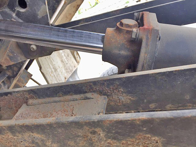 いすゞフォワードダンプ中型（4t）[写真19]