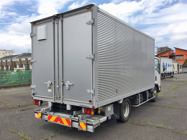 いすゞエルフアルミバン小型（2t・3t）[写真02]