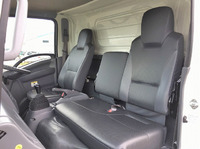 いすゞエルフアルミバン小型（2t・3t）[写真31]