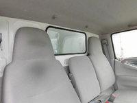 トヨタトヨエース幌ウイング小型（2t・3t）[写真09]