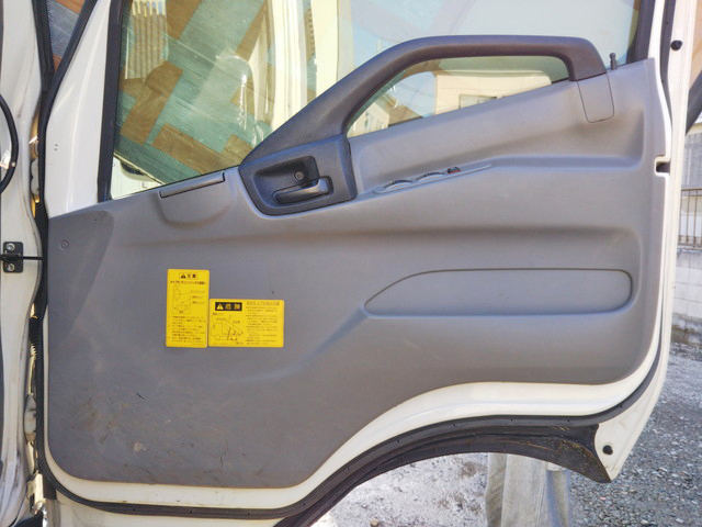 日野デュトロローダーダンプ小型（2t・3t）[写真28]