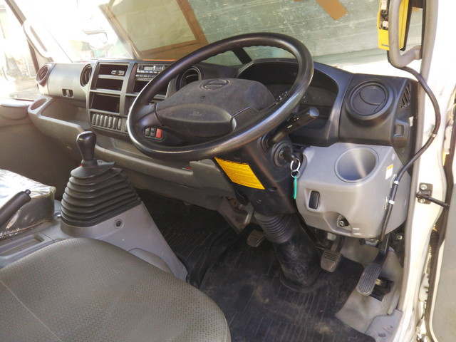 日野デュトロローダーダンプ小型（2t・3t）[写真30]