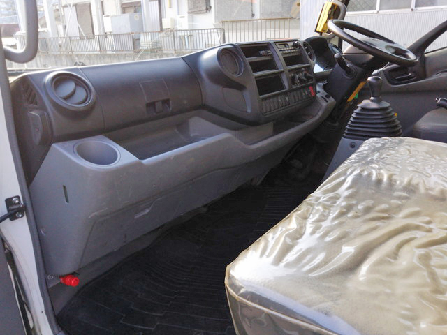 日野デュトロローダーダンプ小型（2t・3t）[写真32]