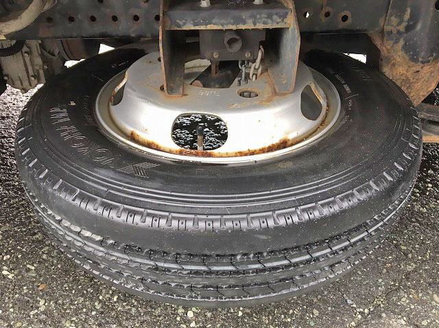 いすゞエルフ平ボディ小型（2t・3t）[写真19]