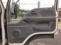 いすゞエルフ平ボディ小型（2t・3t）[写真29]