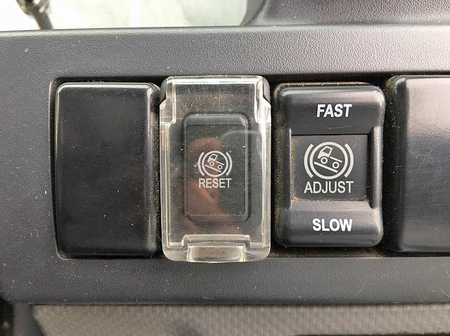 いすゞエルフ平ボディ小型（2t・3t）[写真39]