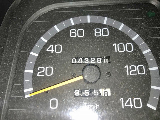 三菱ふそうキャンターダンプ小型（2t・3t）[写真16]