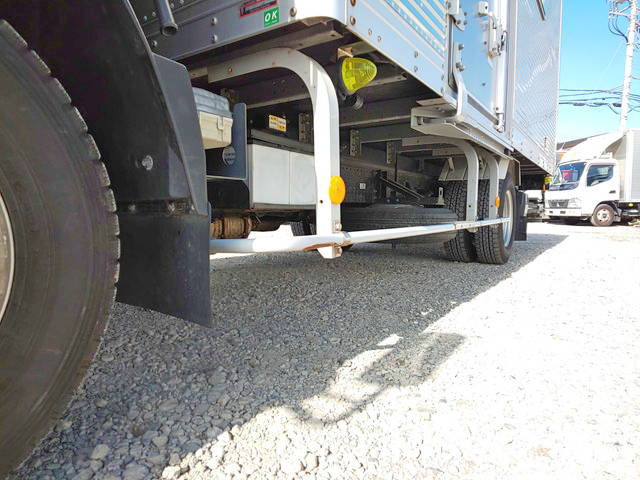 いすゞエルフアルミバン小型（2t・3t）[写真18]