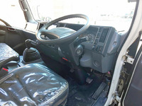 いすゞエルフアルミバン小型（2t・3t）[写真28]