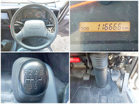 いすゞエルフアルミバン小型（2t・3t）[写真33]