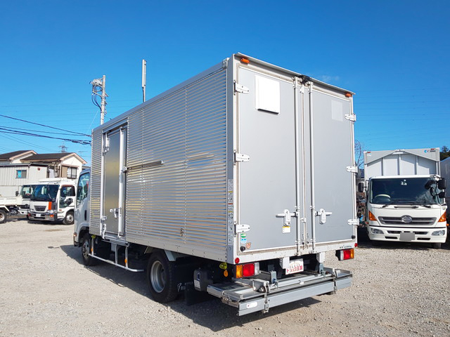いすゞエルフアルミバン小型（2t・3t）[写真04]