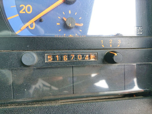 日野レンジャーセルフクレーン3段増トン（6t・8t）[写真38]