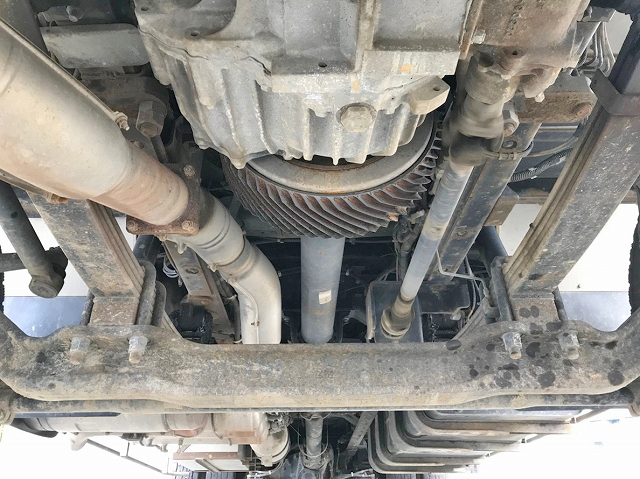 UDトラックスクオンセルフクレーン4段大型（10t）[写真26]