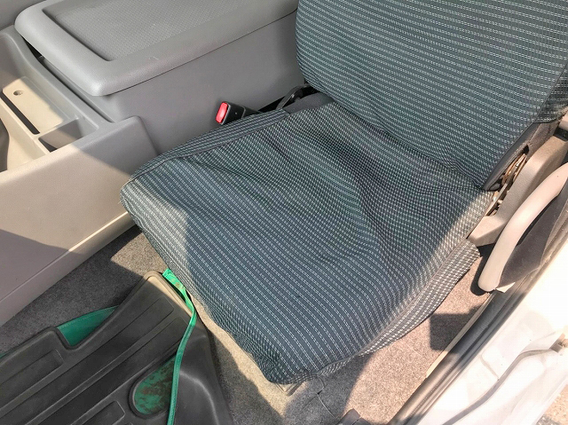 UDトラックスクオンセルフクレーン4段大型（10t）[写真33]