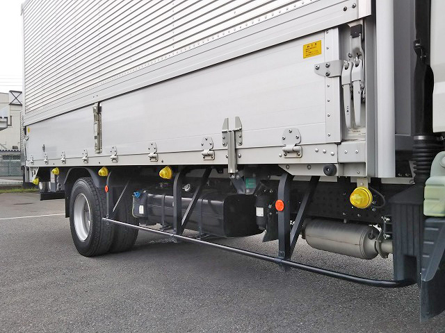 三菱ふそうキャンターアルミウイング小型（2t・3t）[写真17]