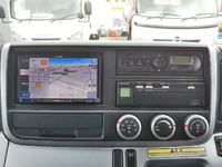 三菱ふそうキャンターアルミウイング小型（2t・3t）[写真35]