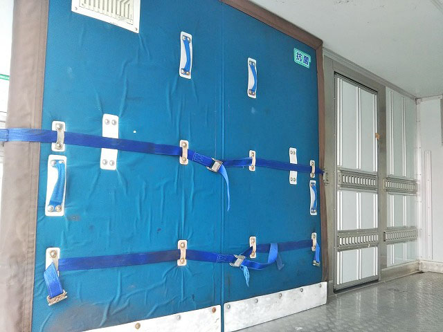 三菱ふそうキャンター冷凍車（冷蔵車）小型（2t・3t）[写真13]